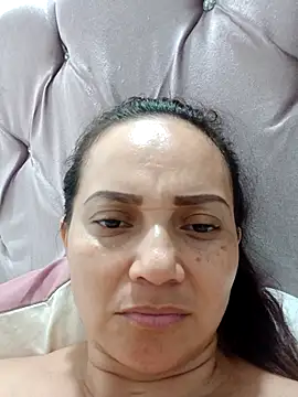 Amanda39's Live XXX Chat