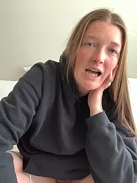 PussiesnCream_'s Live XXX Chat