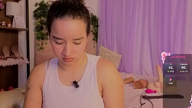 Chat XXX ao vivo de emilyrouxe