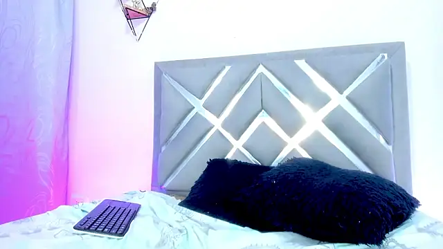 Chat XXX ao vivo de Emmaa_sweeet_