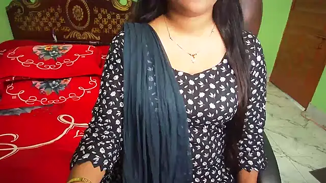 BengaliQueenStar: онлайн-секс-чат