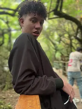 yoursexyjose's Live XXX Chat