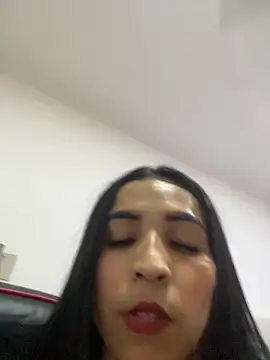 Rosa_25x's Live XXX Chat