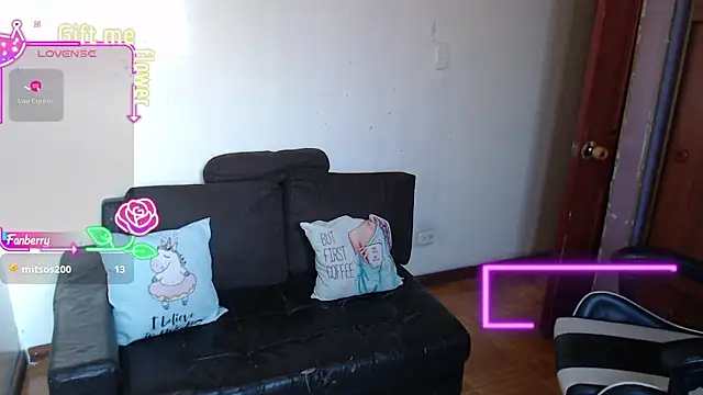 MeliisaRobers' Live XXX Chat