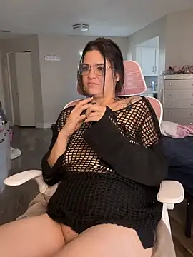 SafeinouterSpace live XXX chat