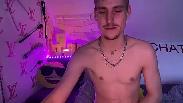 Cookieboy88's Live XXX Chat