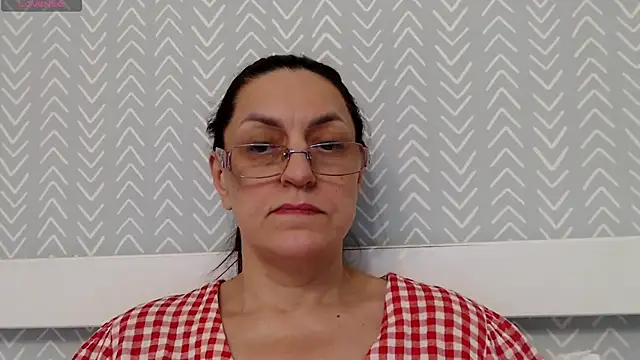 Vivian-Alluring – Live XXX-chat