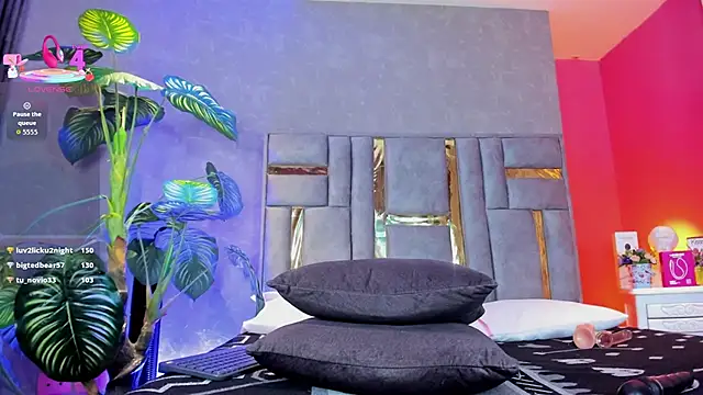 Chatroom XXX en direct de Tyla_Ks