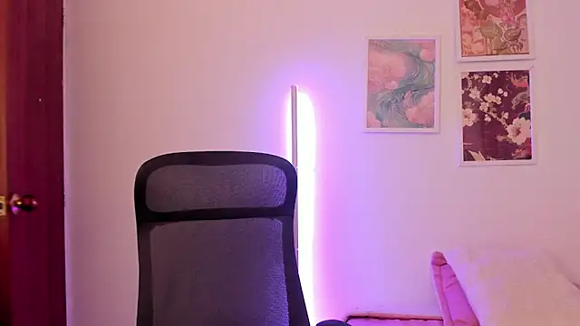 canelleGarces Live XXX Chat