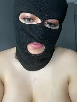 Princess-maryam Show in webcam