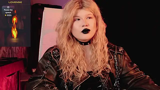 LilithNlsn Live XXX-chat