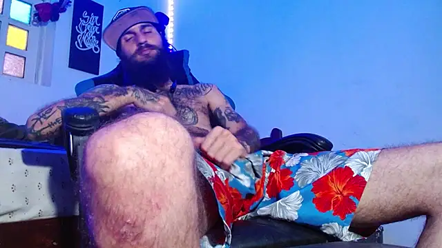 Tatted21xxx Chat XXX in diretta