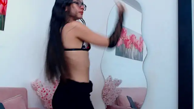 pinky_f00x – Naživo XXX chat