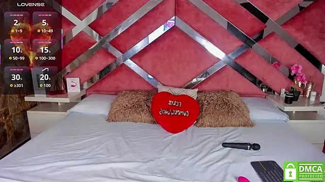 Lily_Queen30: онлайн-секс-чат