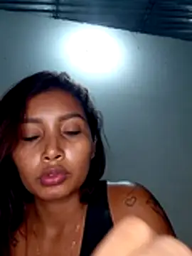 Genesis_18_ élő XXX-chatje