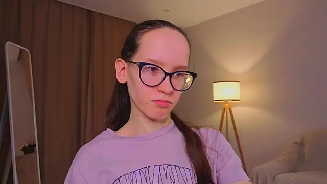 BettyBrowni Adlı Modelin Canlı XXX Sohbeti