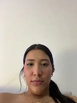 IsabellaJoness_のライブXXXチャット