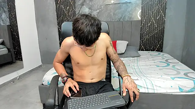 thebaby_col Webcamshow