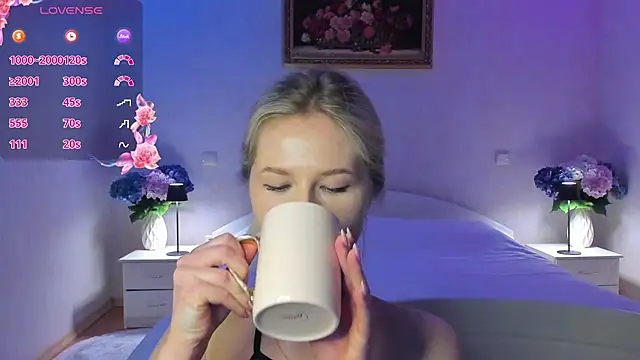 Онлайн чат XXX Julie_Blaze