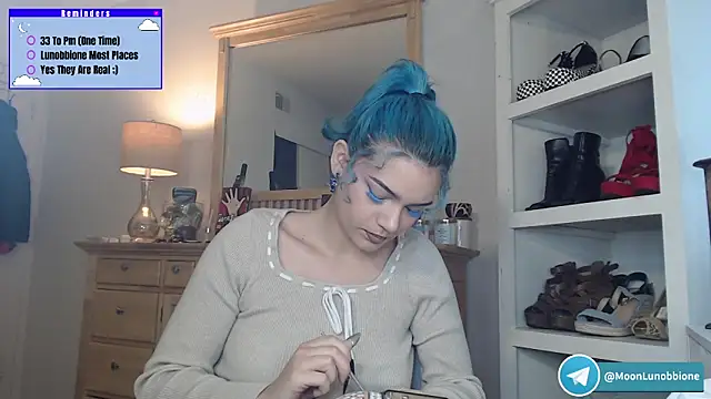 Lunobbione's Live XXX Chat