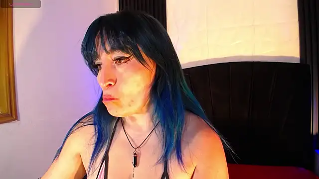 Chat +18 de alicia_moom ao vivo