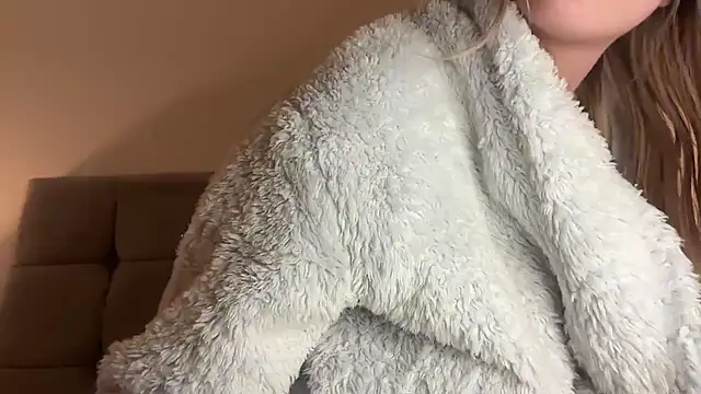 LustfulLuna_ 在線直播表演