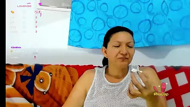 Chat XXX en directo de Serenity_Lux