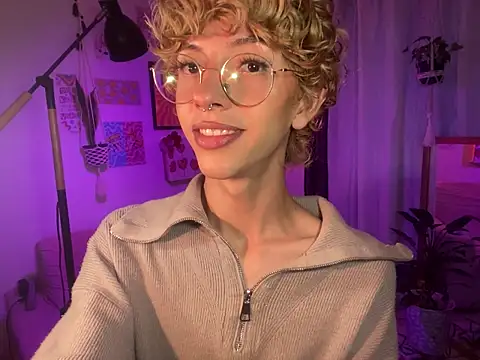 lyamthommpson Adlı Modelin Web Kamerası Şovu