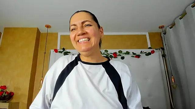 Chat XXX en directo de Heidy_milf