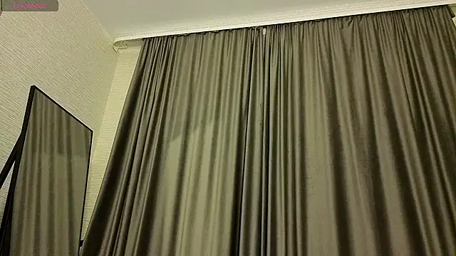 Chat XXX ao vivo de MissPompadure