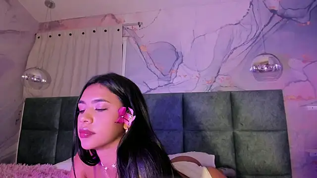 AntonellaRossi's Live XXX Chat