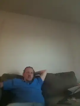 yourMasterisBored: διαδικτυακό σόου στην κάμερα