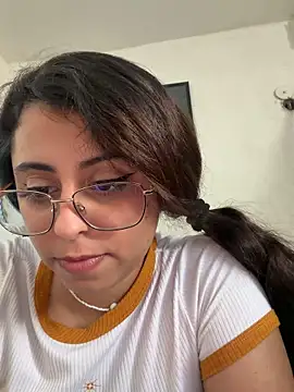 Chat +18 de LaHijaDelPecado ao vivo