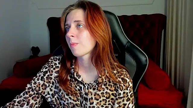 FreyaVey: онлайн-секс-чат