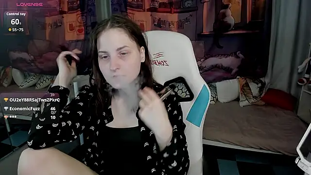 Živý XXX chat KiraDuvall