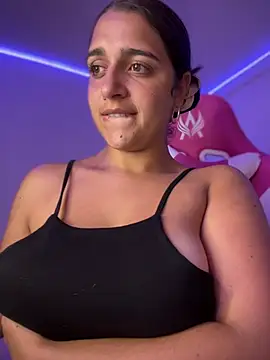 Alice777_'s Live XXX Chat