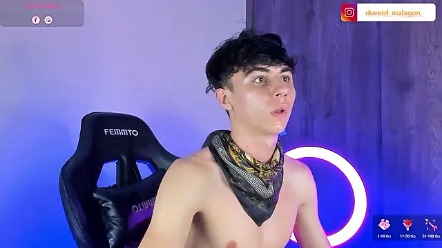 Živý XXX chat Demian_cute18