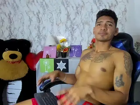 Dominic_Blaze Adlı Modelin Canlı XXX Sohbeti