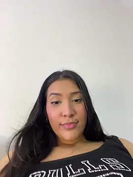 IsabellaJoness_ élő XXX-chatje