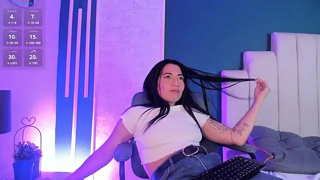 Adrienne__ 现场XXX聊天