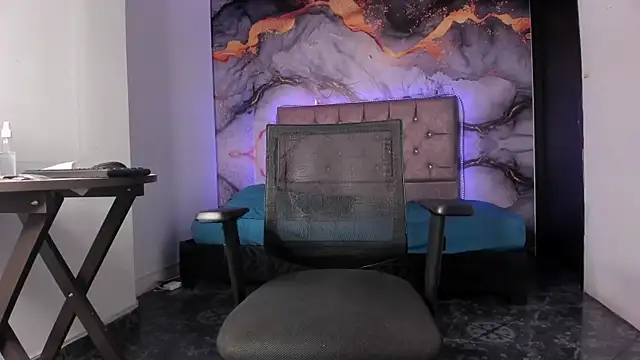 Chat XXX en directo de CataleyaMoon_