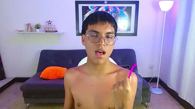 Maecum18 在線直播表演