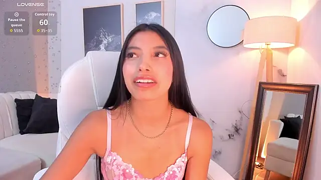 Tiffany_Low 现场XXX聊天