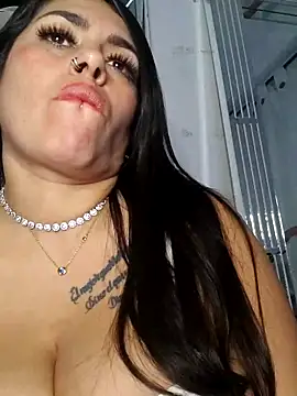 Онлайн чат XXX chelaqueen_