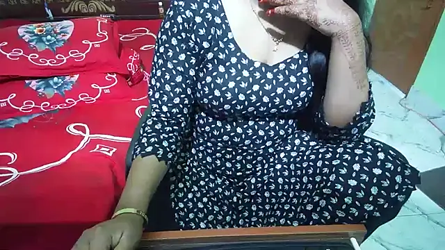 BengaliQueenStarのライブXXXチャット