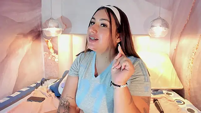 sabrinamilani's Live XXX Chat