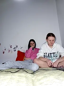 ella_maya's Live XXX Chat