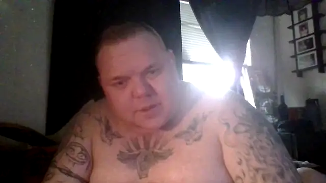 GingerSnap4444: διαδικτυακό σόου στην κάμερα