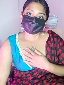 Trending_Couple Adlı Modelin Canlı XXX Sohbeti