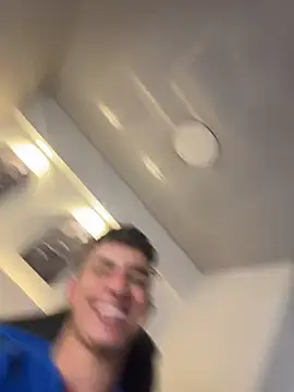 AdrianRinaldi 라이브 XXX 채팅